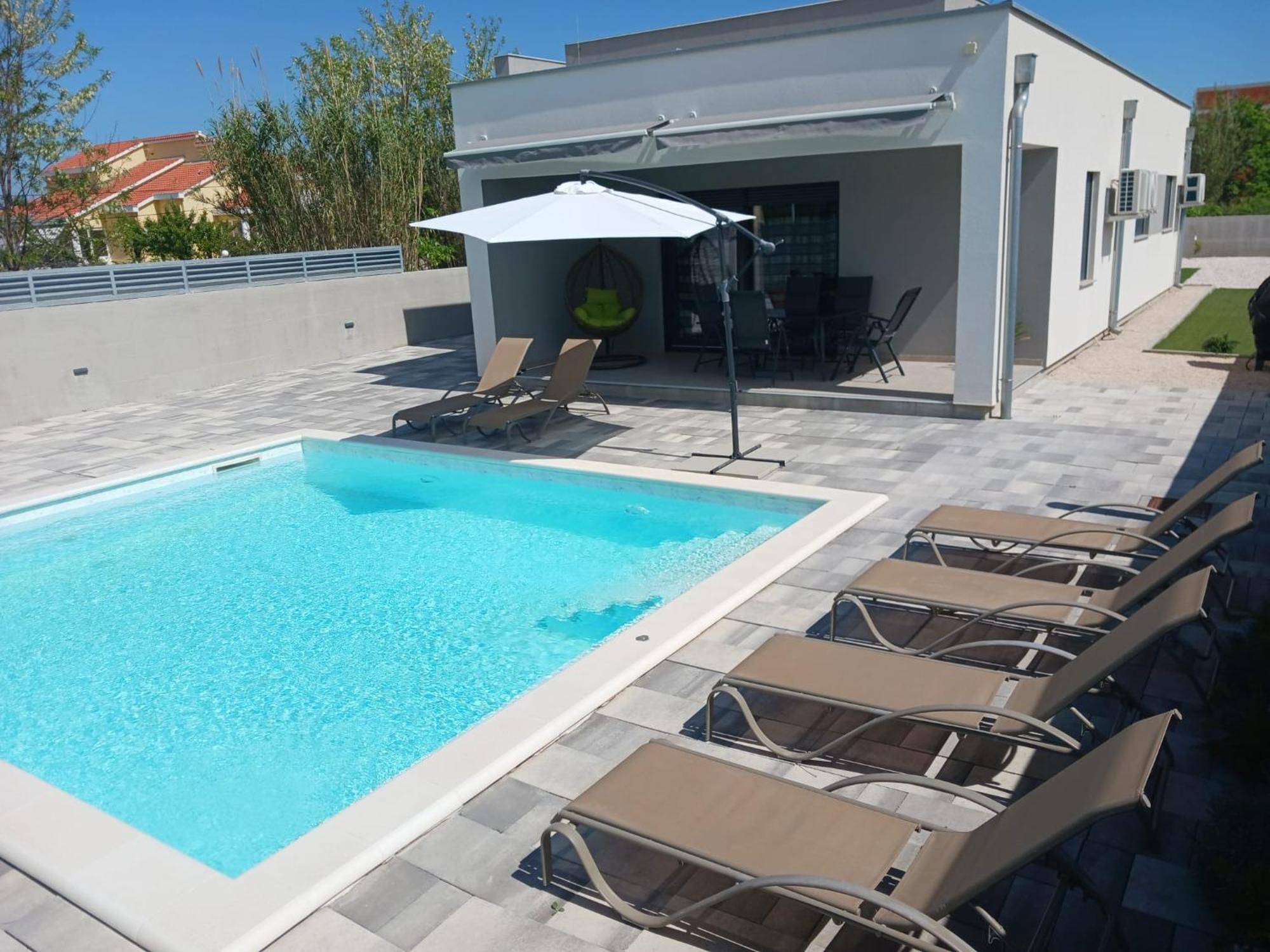 度假居 Kuca Za Odmor Sara With Heated Pool *